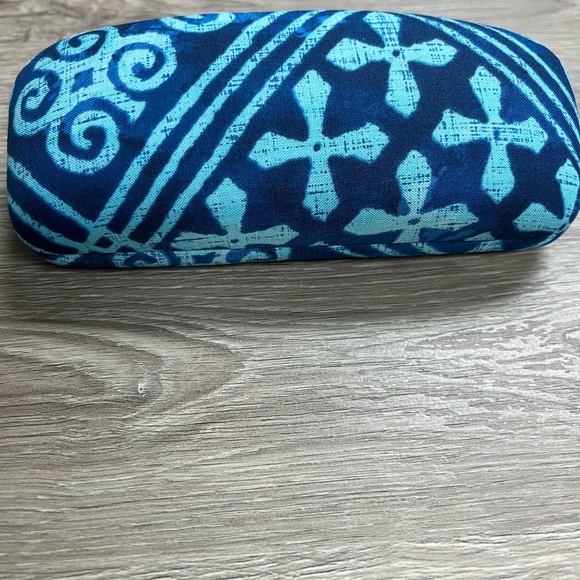 Vera Bradley Sunglasses/Optical Case - Picture 3 of 4